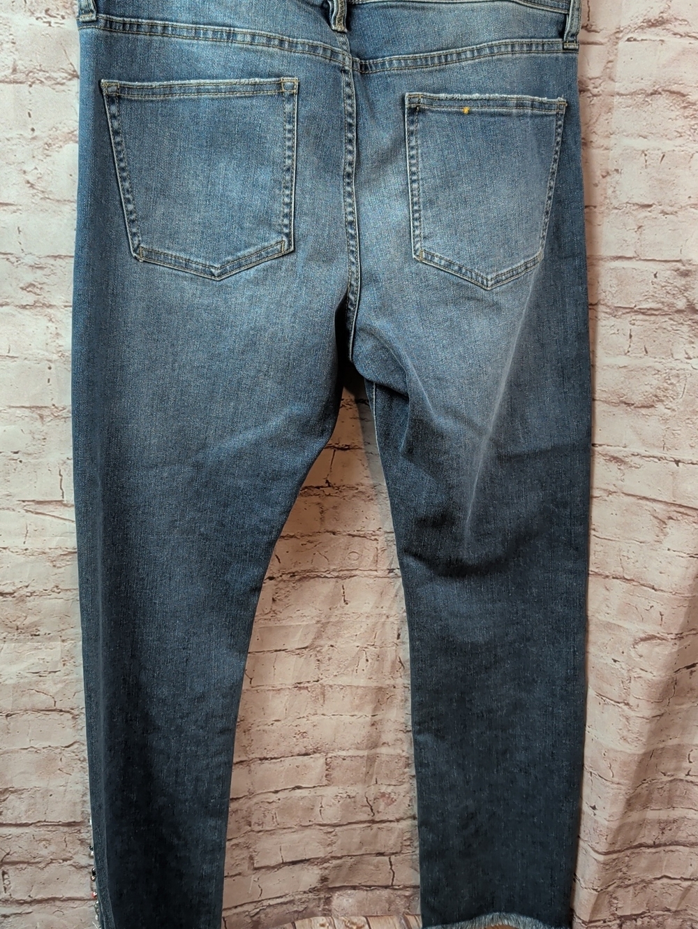 Pilcro And The Letterpress Light Blue Embellished  Jeans Size 29 - Picture 7 of 10